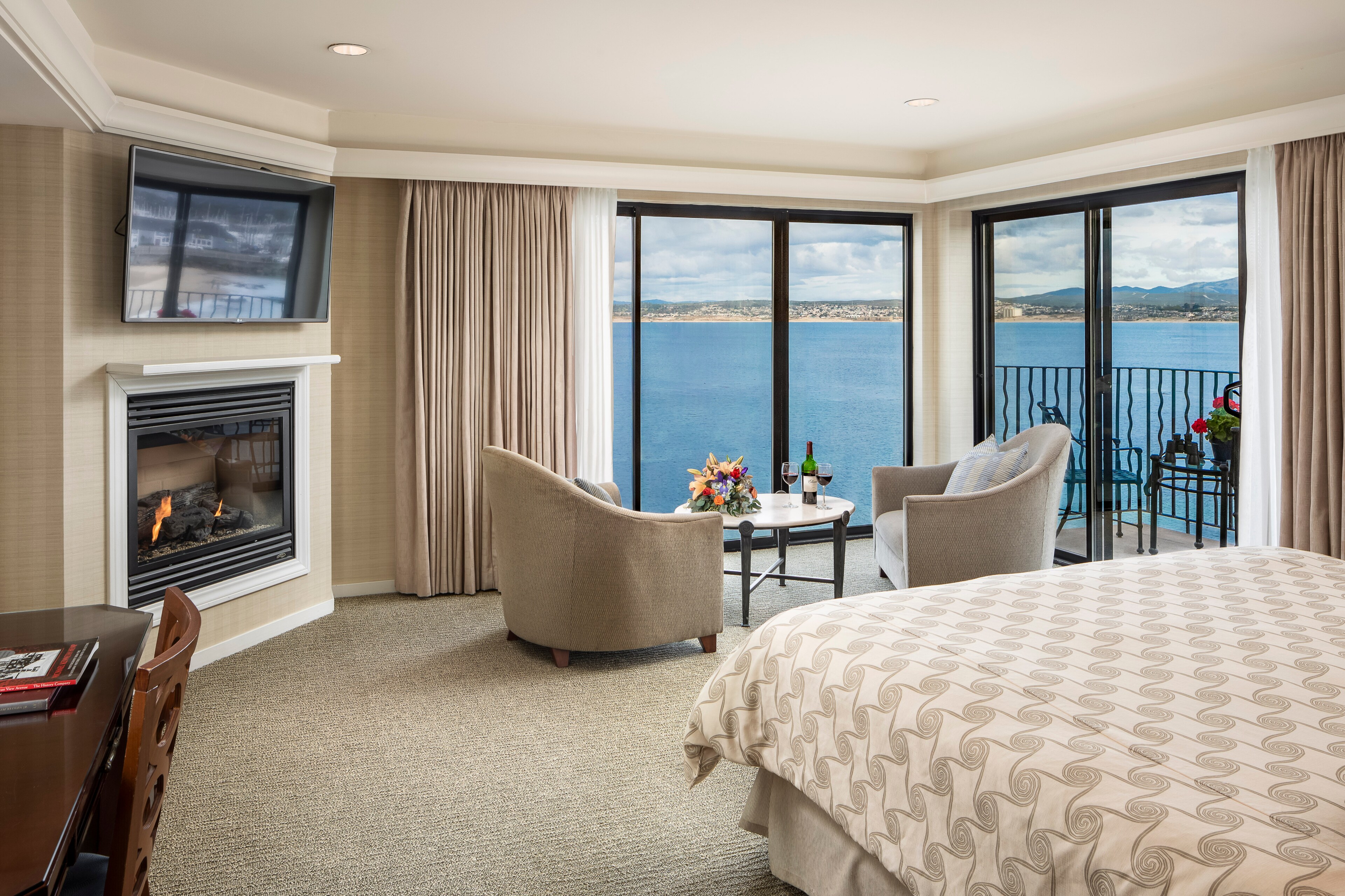 About and Amenities At Inns of Monterey, California, United States