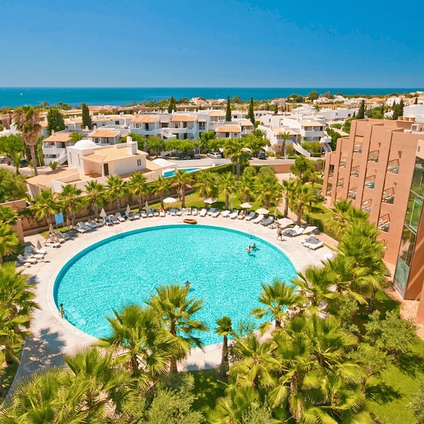 Special Offer for holidays in the Algarve with Spa at NAU Sao Rafael Suites