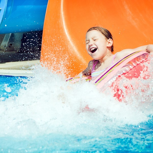 Slide and splash Water Park With several water attractions in Algarve