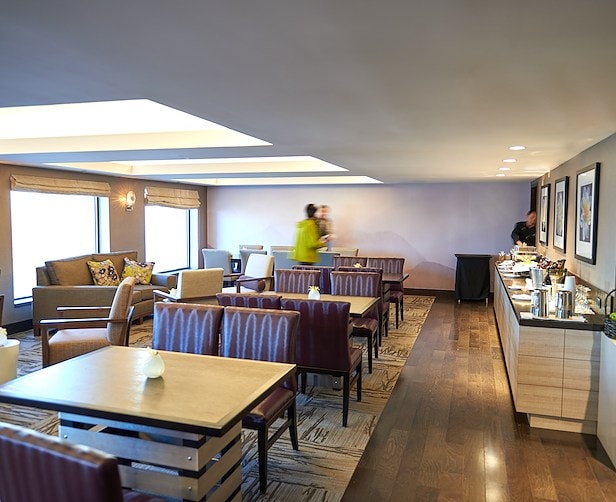 The lounge area at Hotel Nikko San Francisco features modern seating options