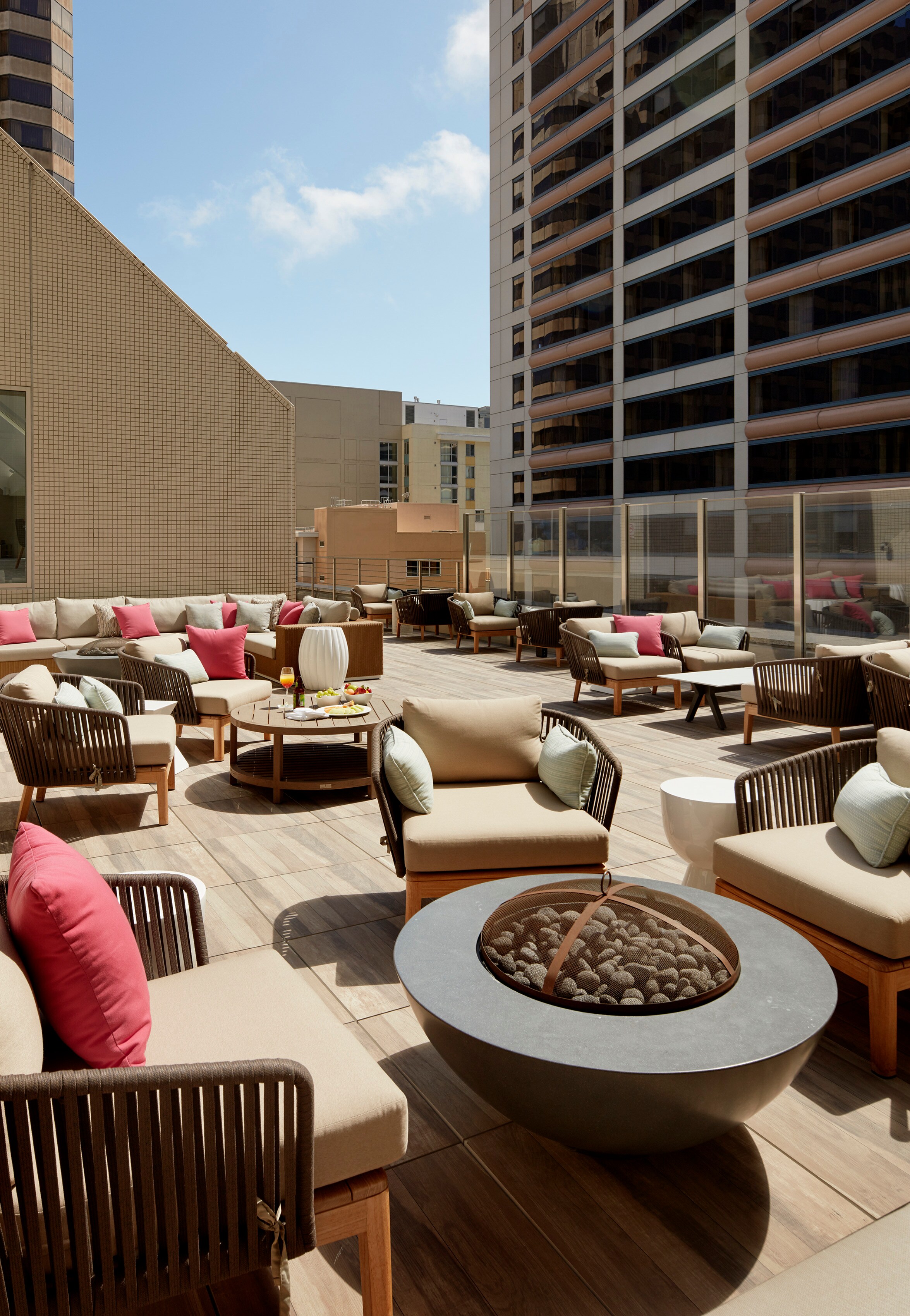 Pool Deck At Hotel Nikko San Francisco