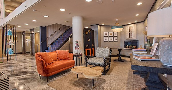 Hotel Triton