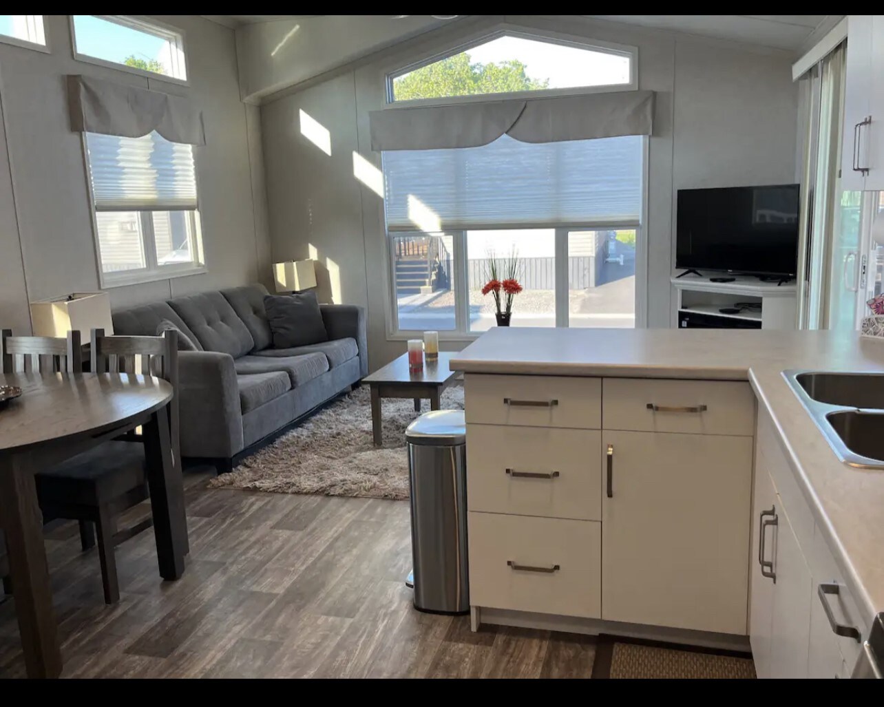 Vacation Home Sales SKS Sun Retreats Sherkston Shores 490 Empire Rd