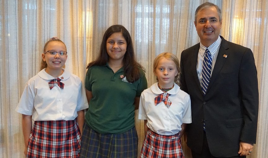 IBC Bank Brownsville Hosts Mentorship Presentation for Area Students from Brownsville Minitropolis® Programs