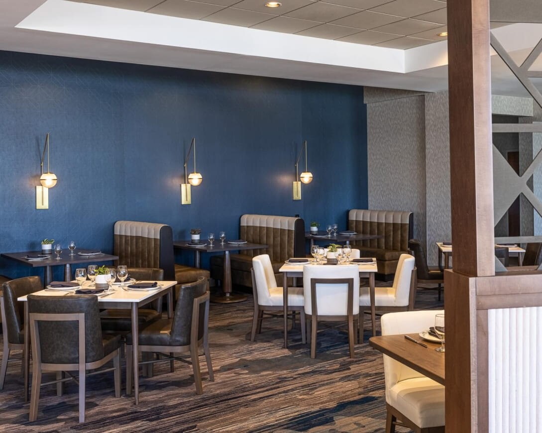 dining-Crowne Plaza Fort Myers at Bell Tower Shops