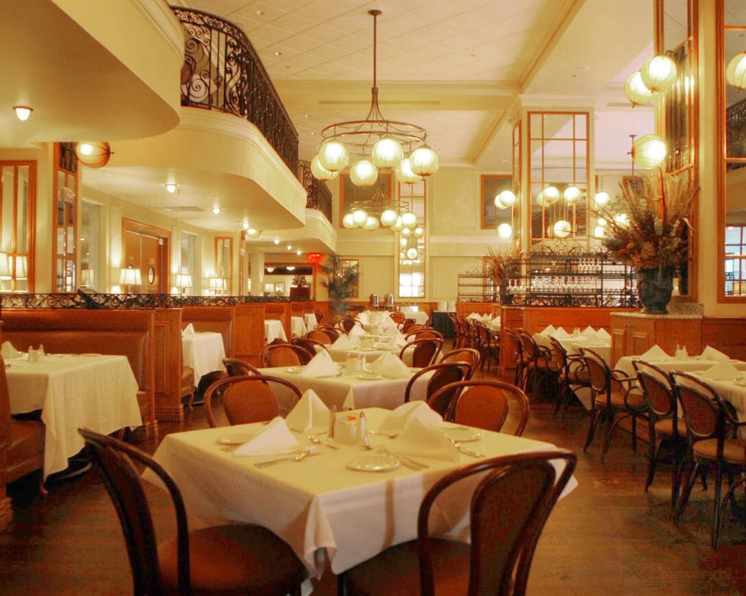 dining-Crowne Plaza New Orleans -Airport