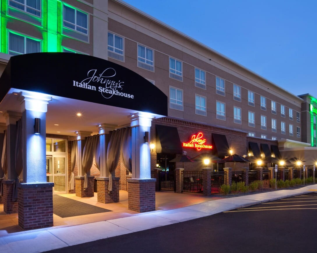 dining-Holiday Inn Eau Claire South I-94