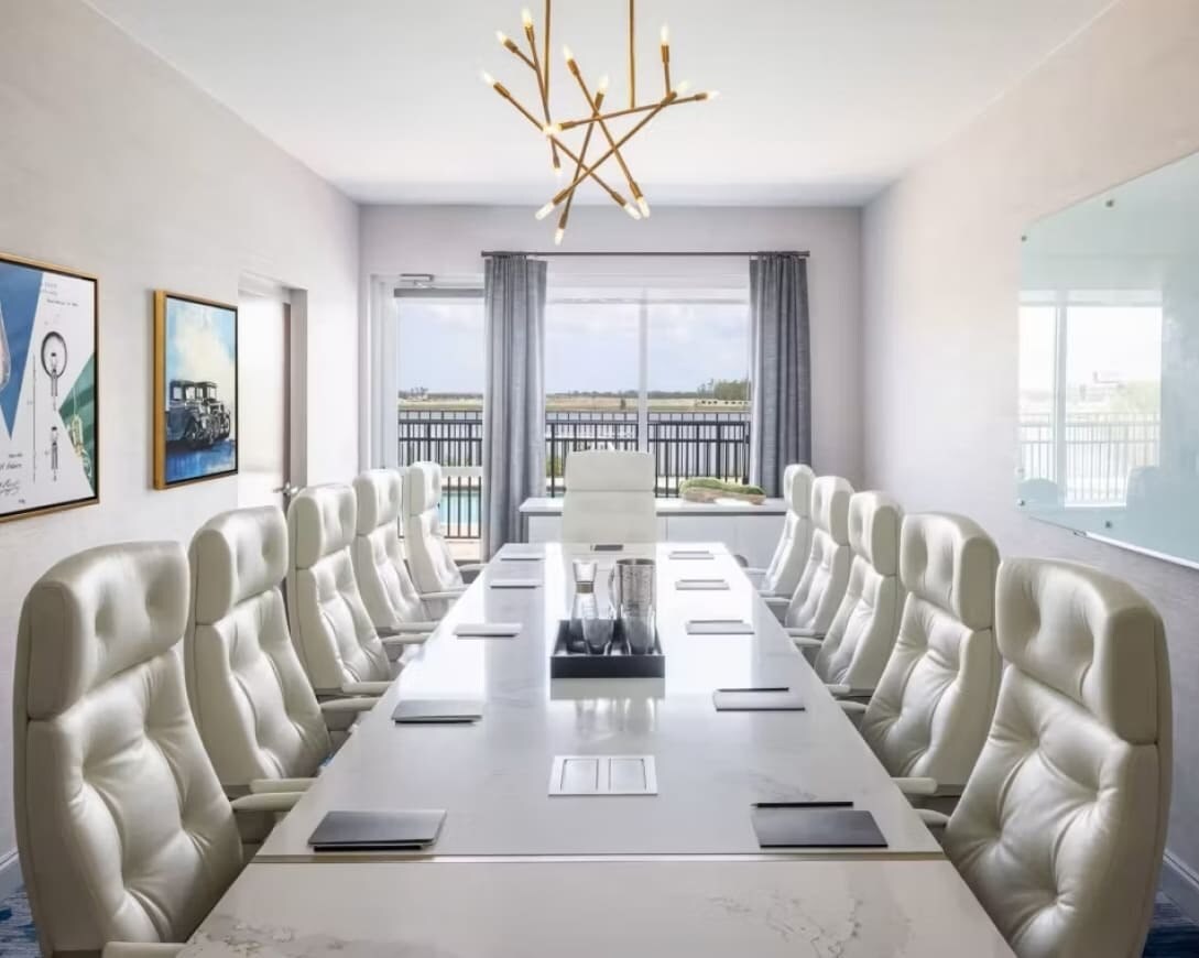 group-Crowne Plaza Fort Myers at Bell Tower Shops