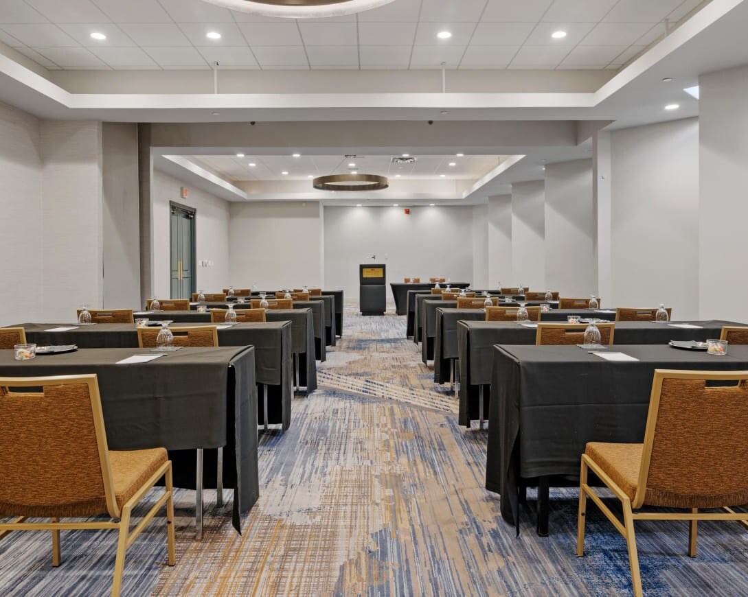 group-Crowne Plaza Houston Galleria Area