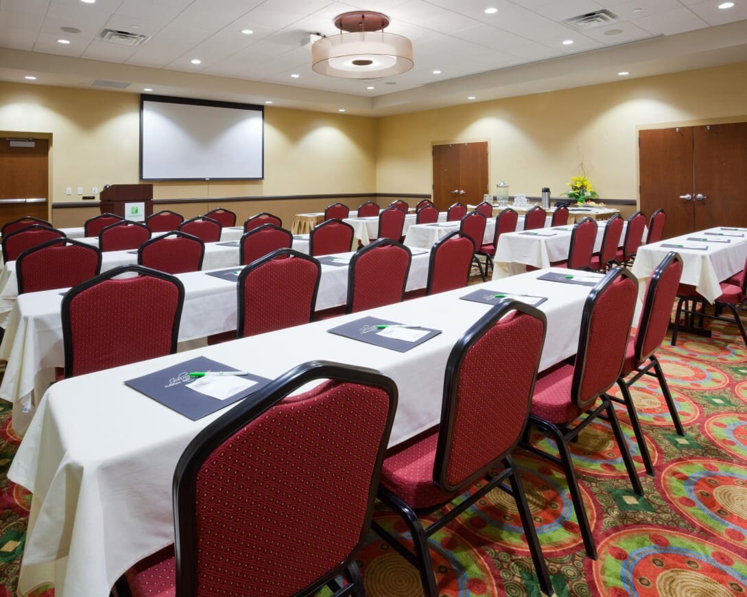 group-Holiday Inn Eau Claire South I-94