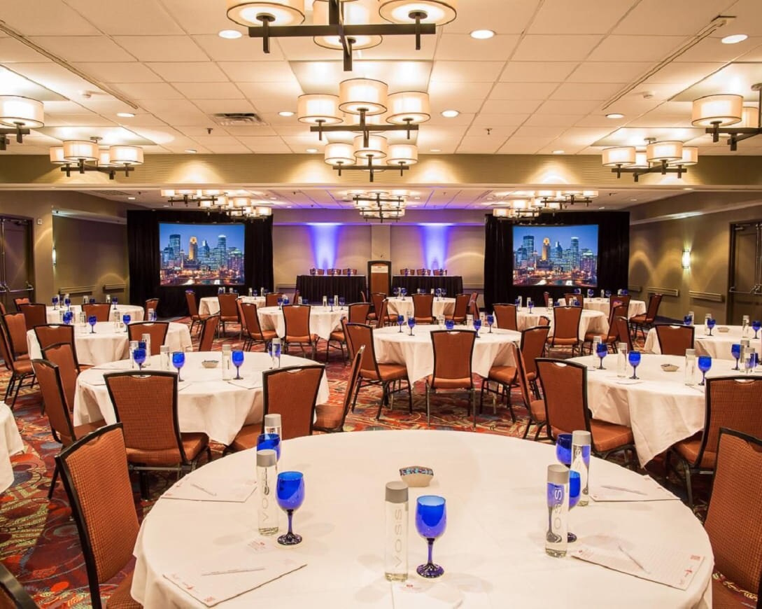 weddings-Crowne Plaza-Bloomington MSP AirportMOA