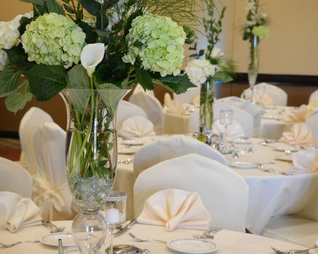 weddings-Holiday Inn Eau Claire South I-94