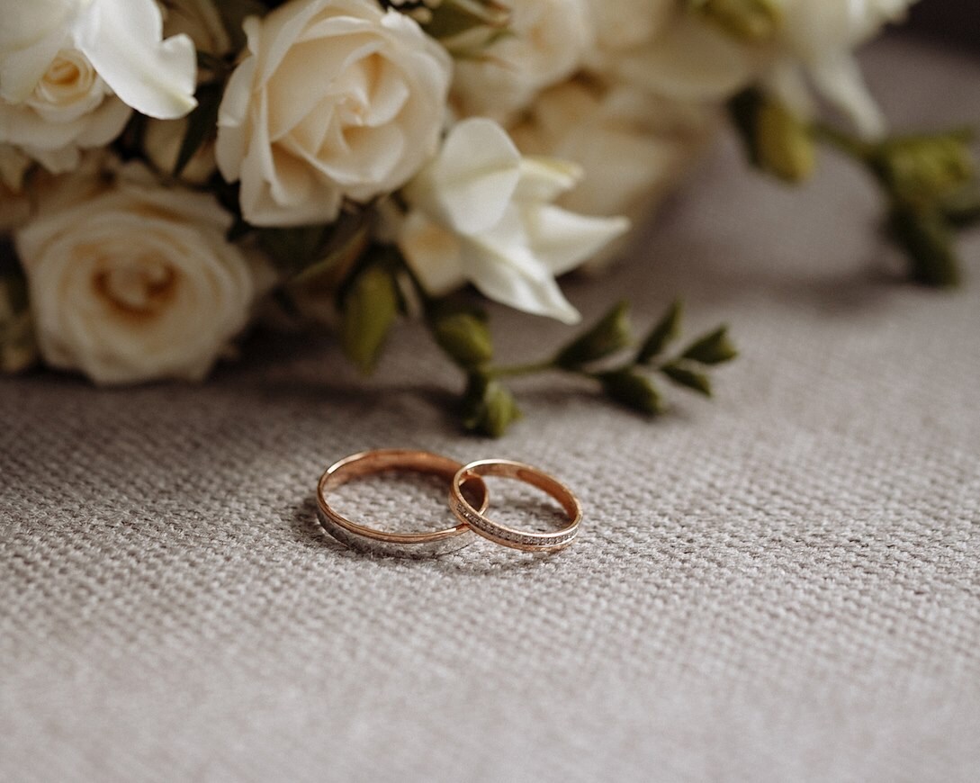 Wedding rings and flowers