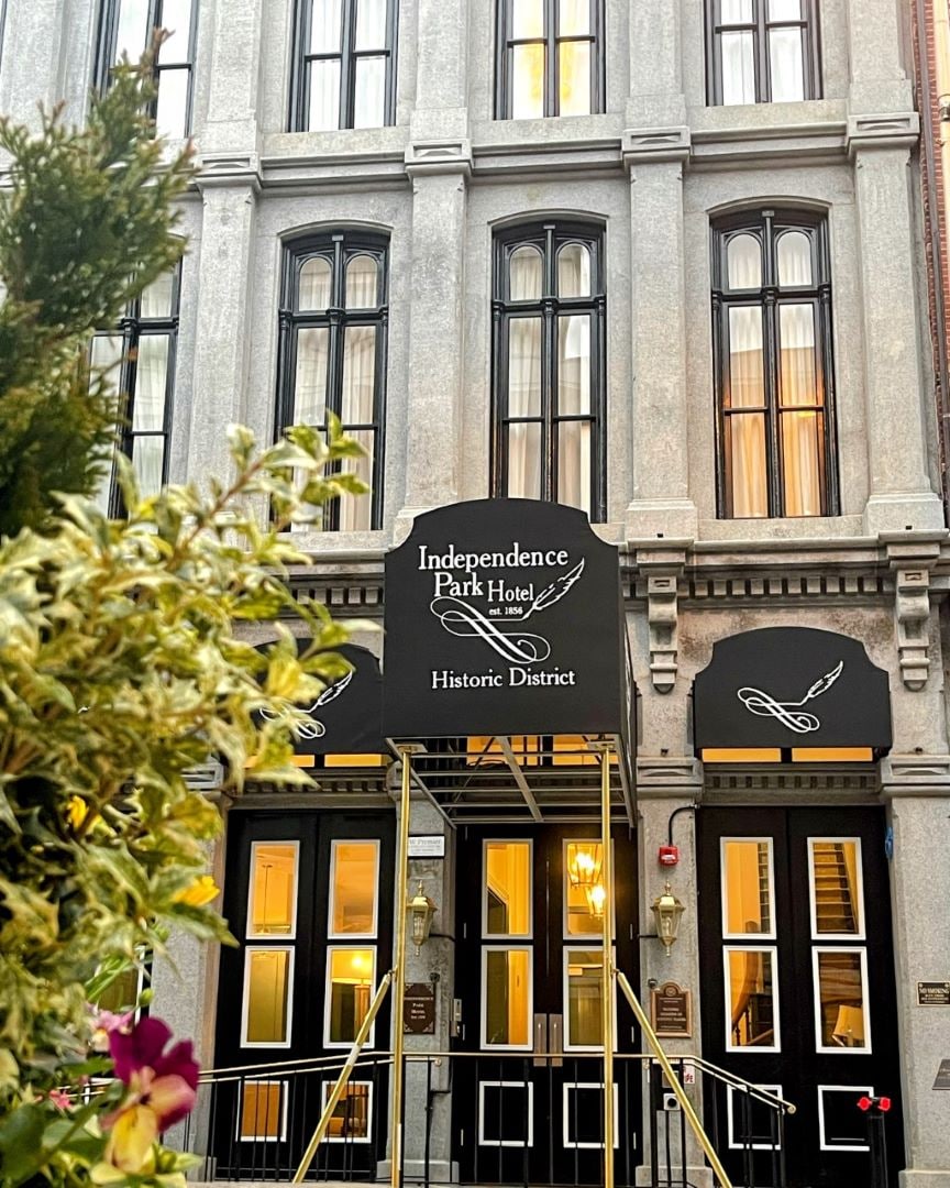 A building with a sign on the front