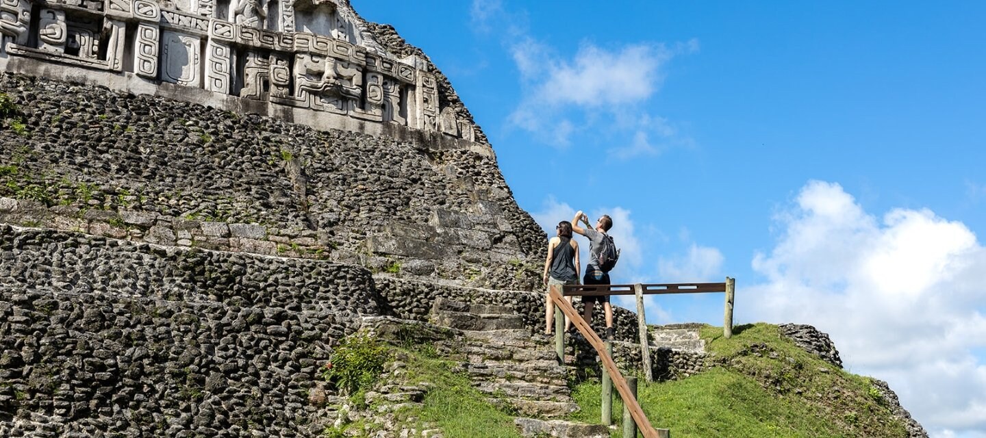 Paquete Historia de Dos Mundos Xunantuch Belice