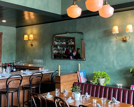 Wayside Tavern 