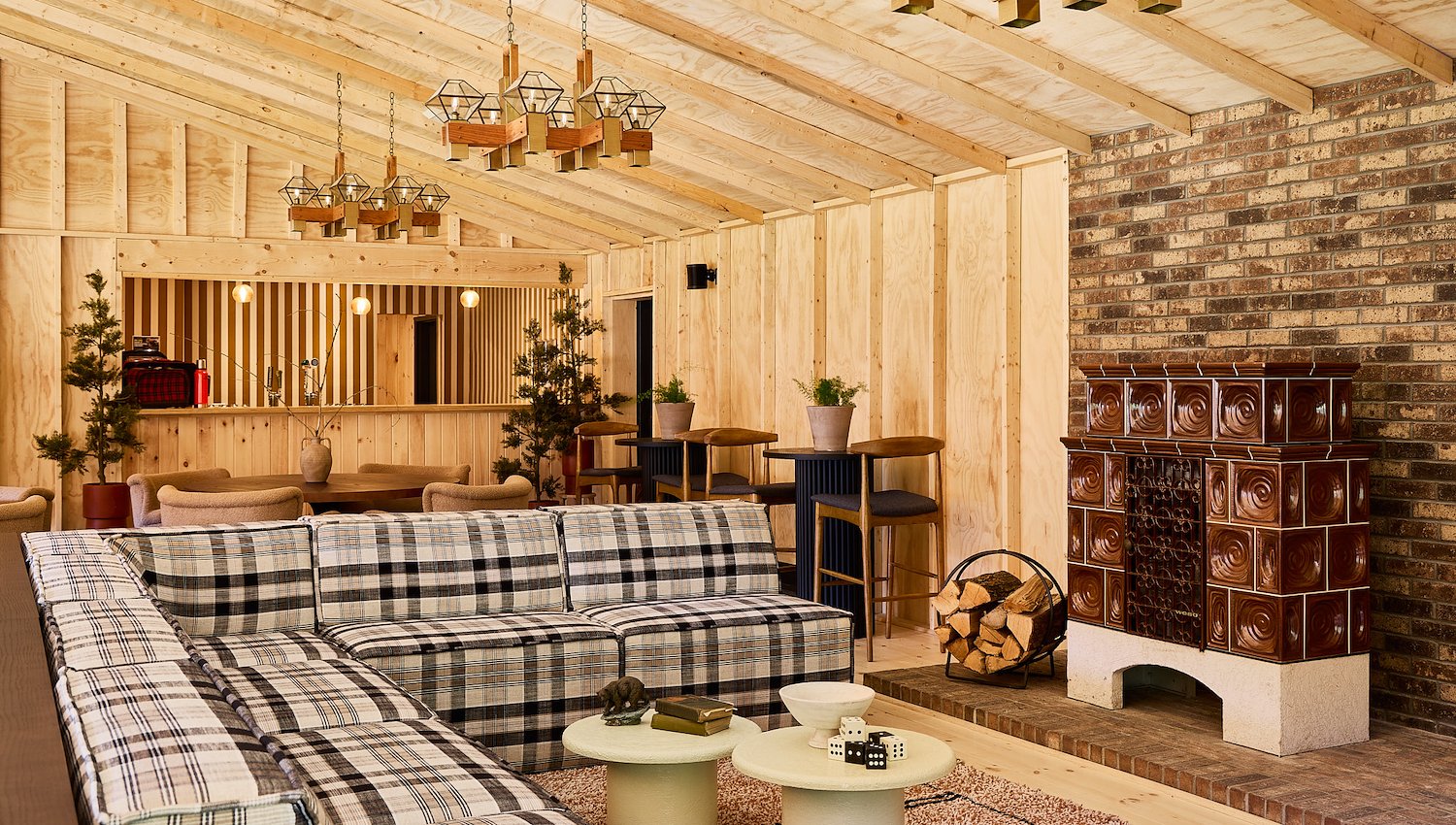 Great Room BAR at Bluebird Cady Hill Lodge, Stowe, VT