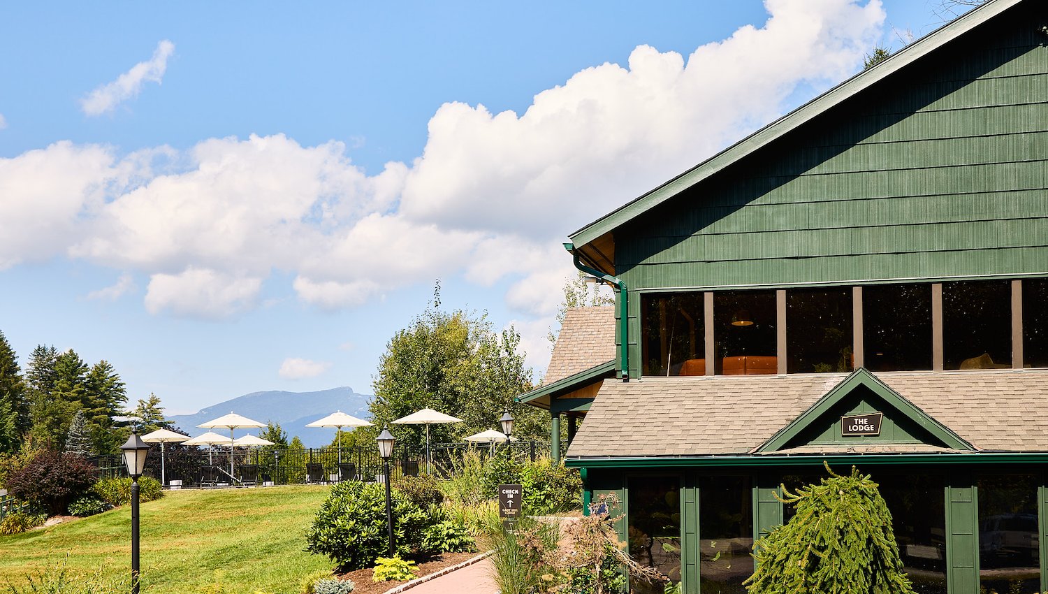 Specials, Promotions, and Offers at Bluebird Cady Hill Lodge