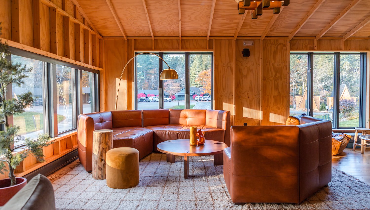 Bluebird Cady Hill Lodge Lobby
