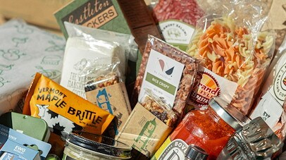 Vermont Indulgence box offerings of cheese, pasta, sauce, tea, and more 