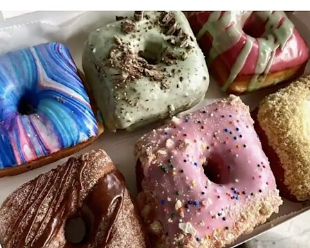 Darling Donuts 