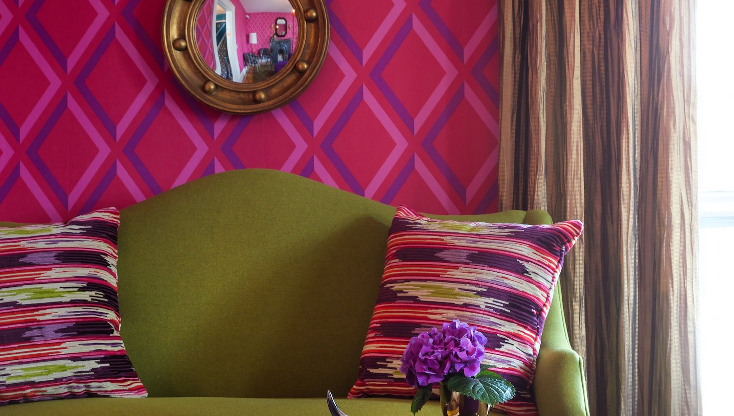 Salon at Gilded