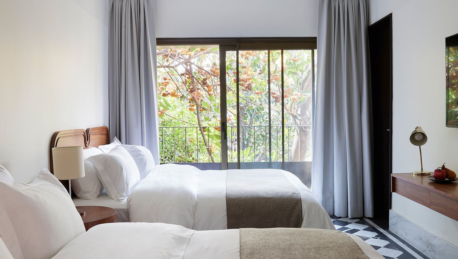 Balcony Room at Hotel Dama