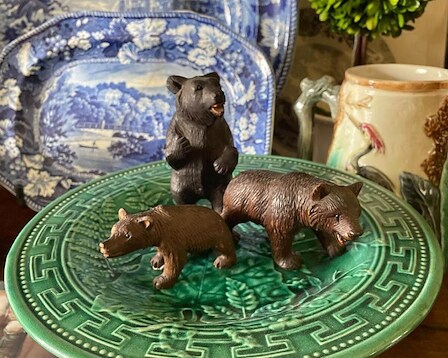 Robertson's Antiques 