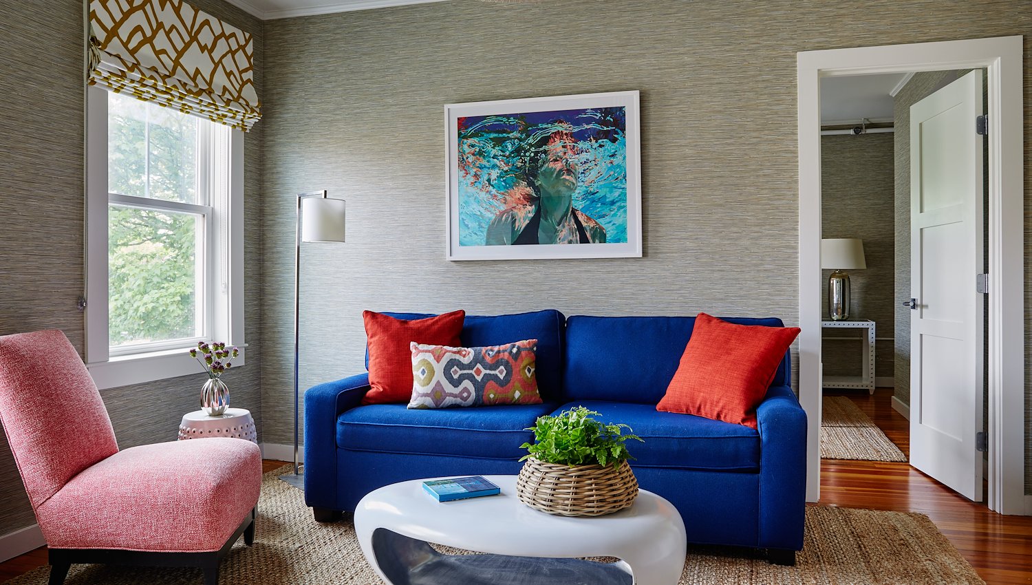 King Junior Suite Living Room