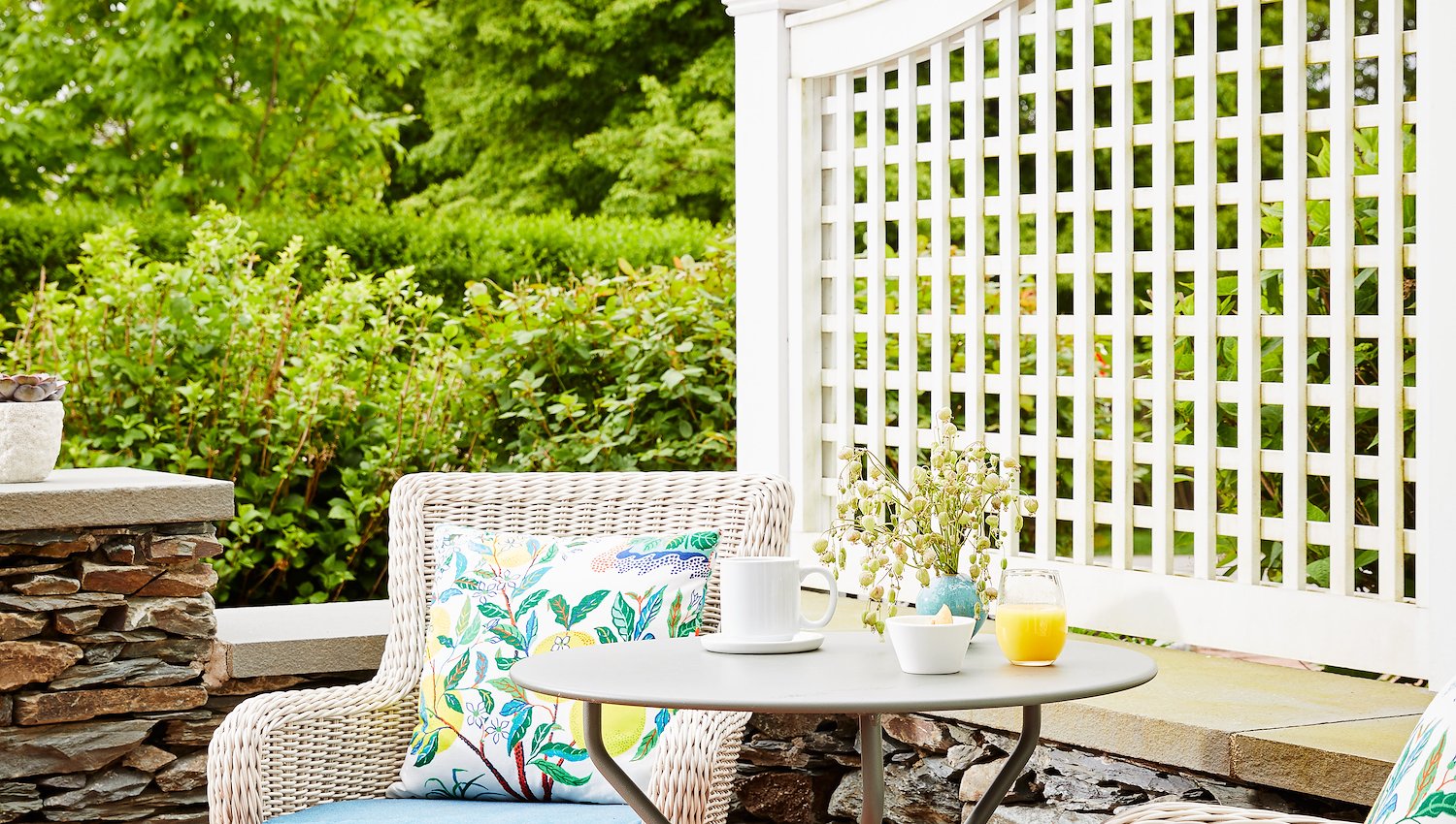 Patio at The Cliffside Inn