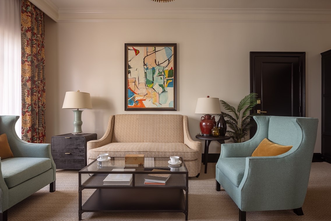 Corner Suite