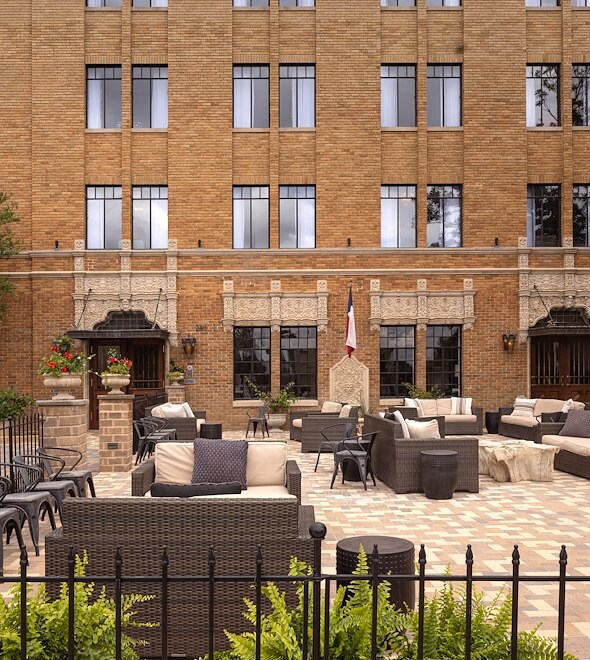 Magnolia Patio at The Faust