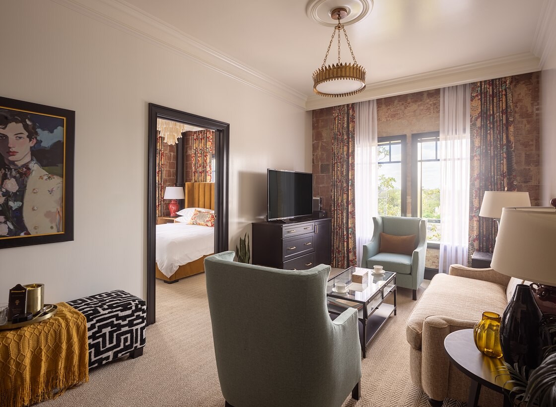 Corner Suite