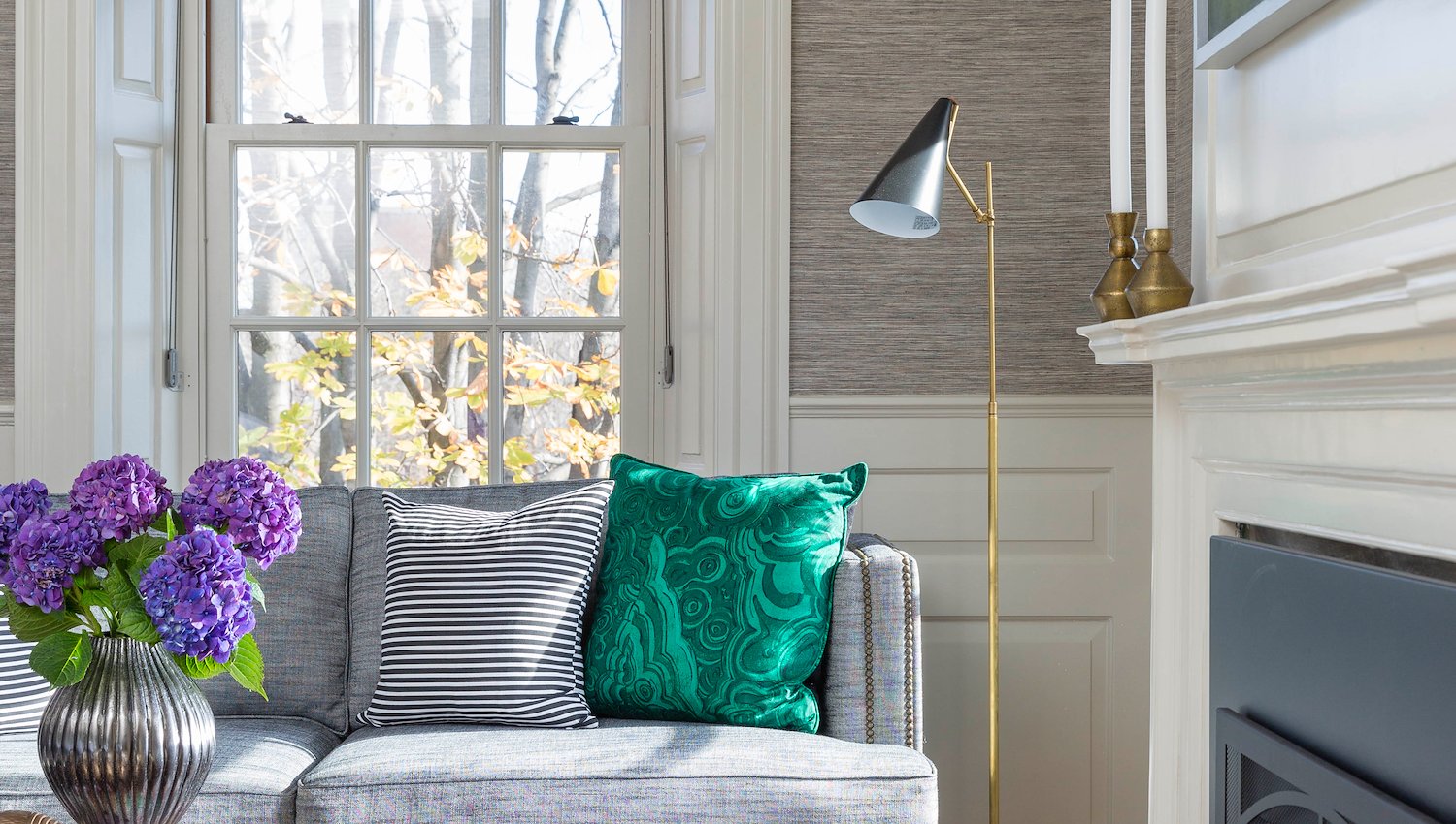 King Deluxe with Sleeper Sofa