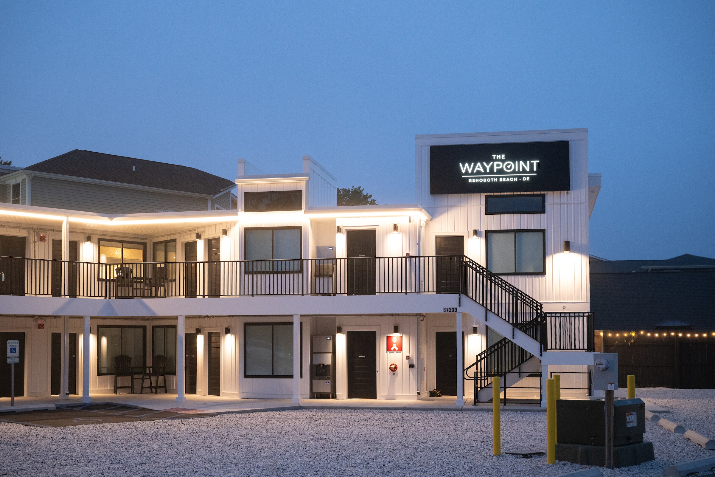 Vista exterior de The Waypoint en Rehoboth Beach, DE