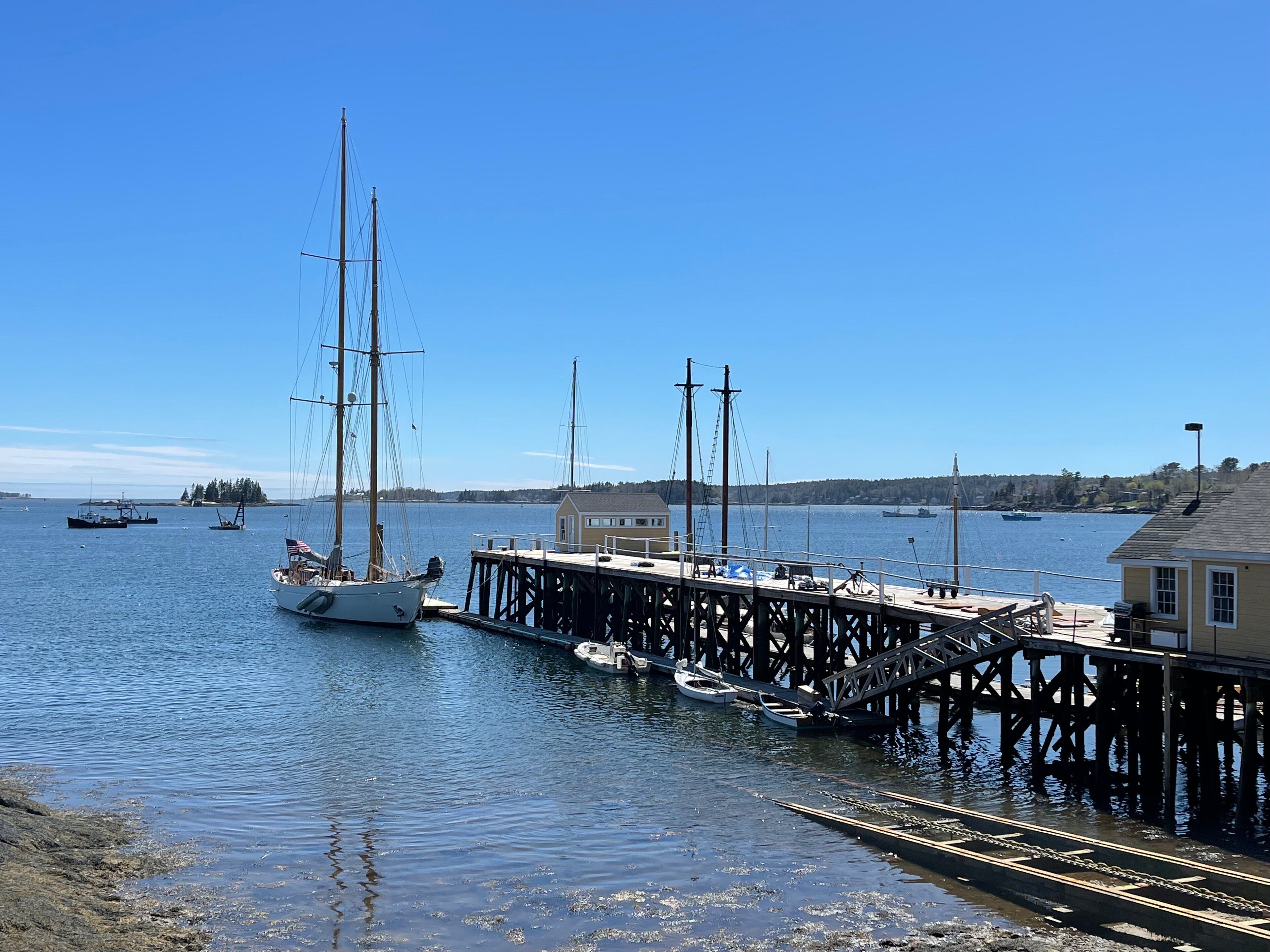 Topside Inn - A Boothbay Harbor Boutique Hotel in Maine