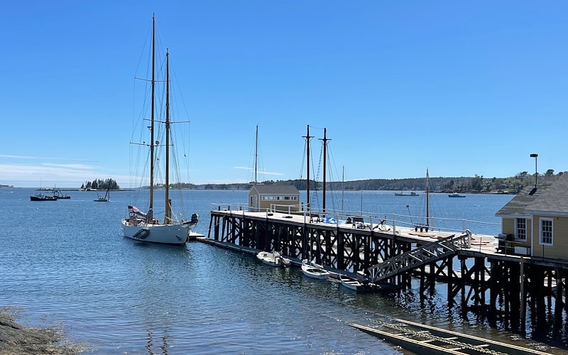 Topside Inn Topside Inn - A Boothbay Harbor Boutique Hotel in Maine