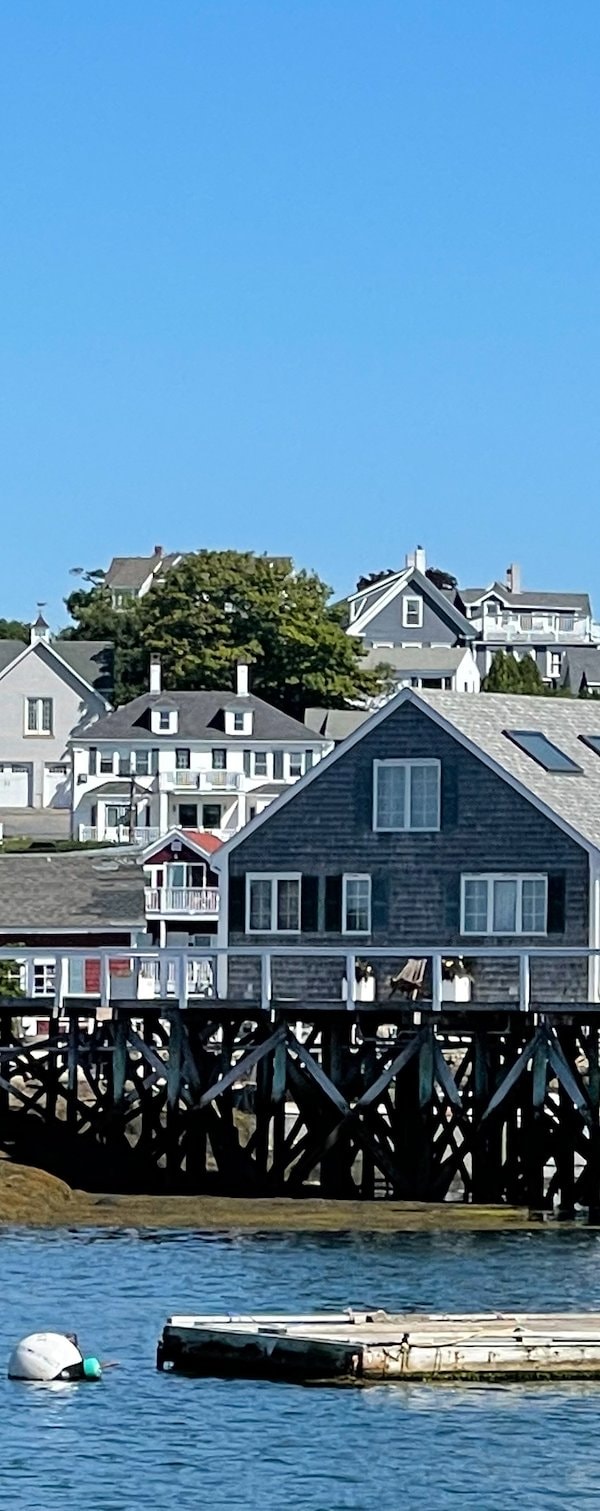Topside Inn Topside Inn - A Boothbay Harbor Boutique Hotel in Maine