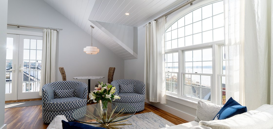 Topside Inn Topside Inn - A Boothbay Harbor Boutique Hotel in Maine