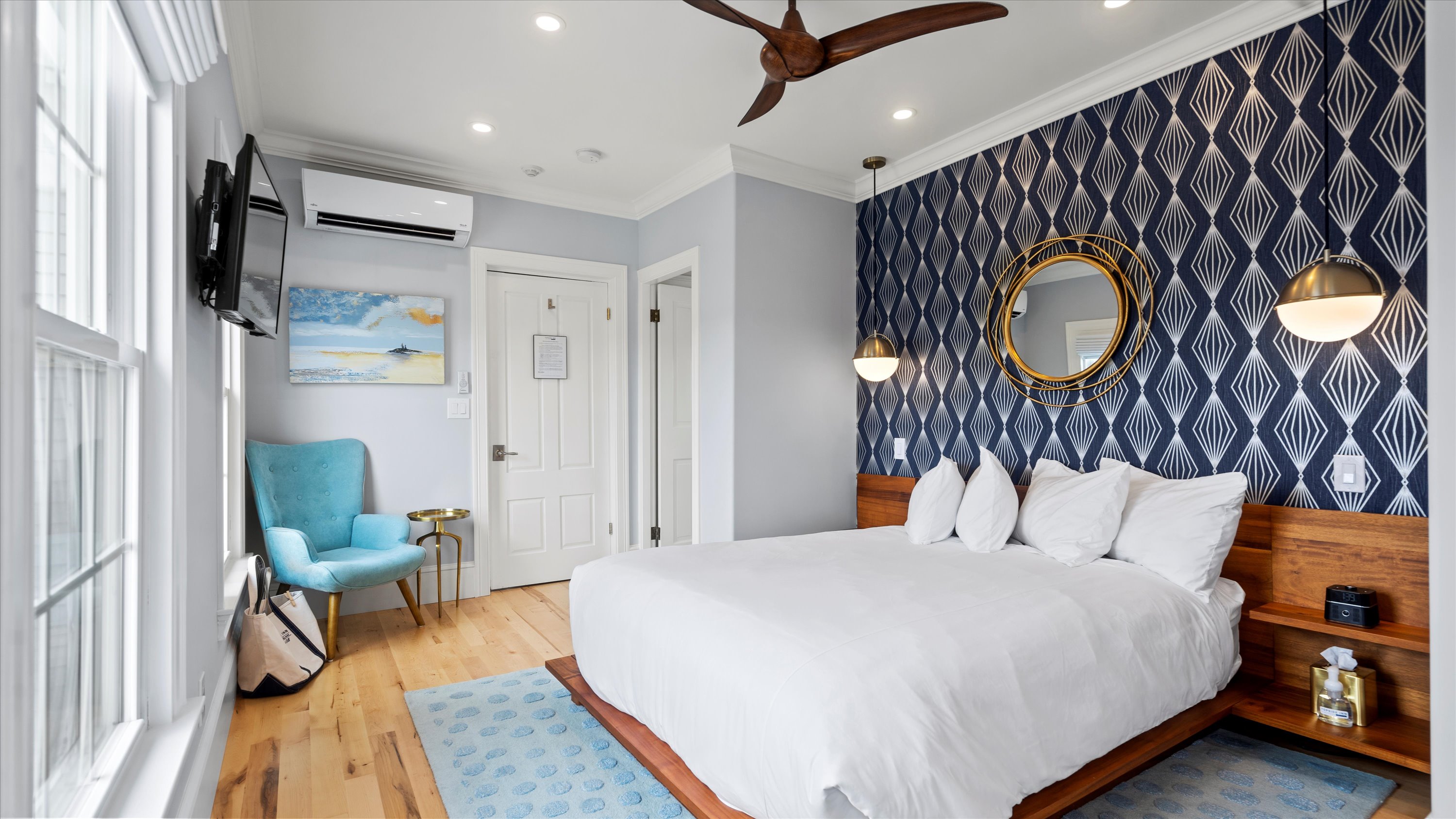Topside Inn - A Boothbay Harbor Boutique Hotel in Maine