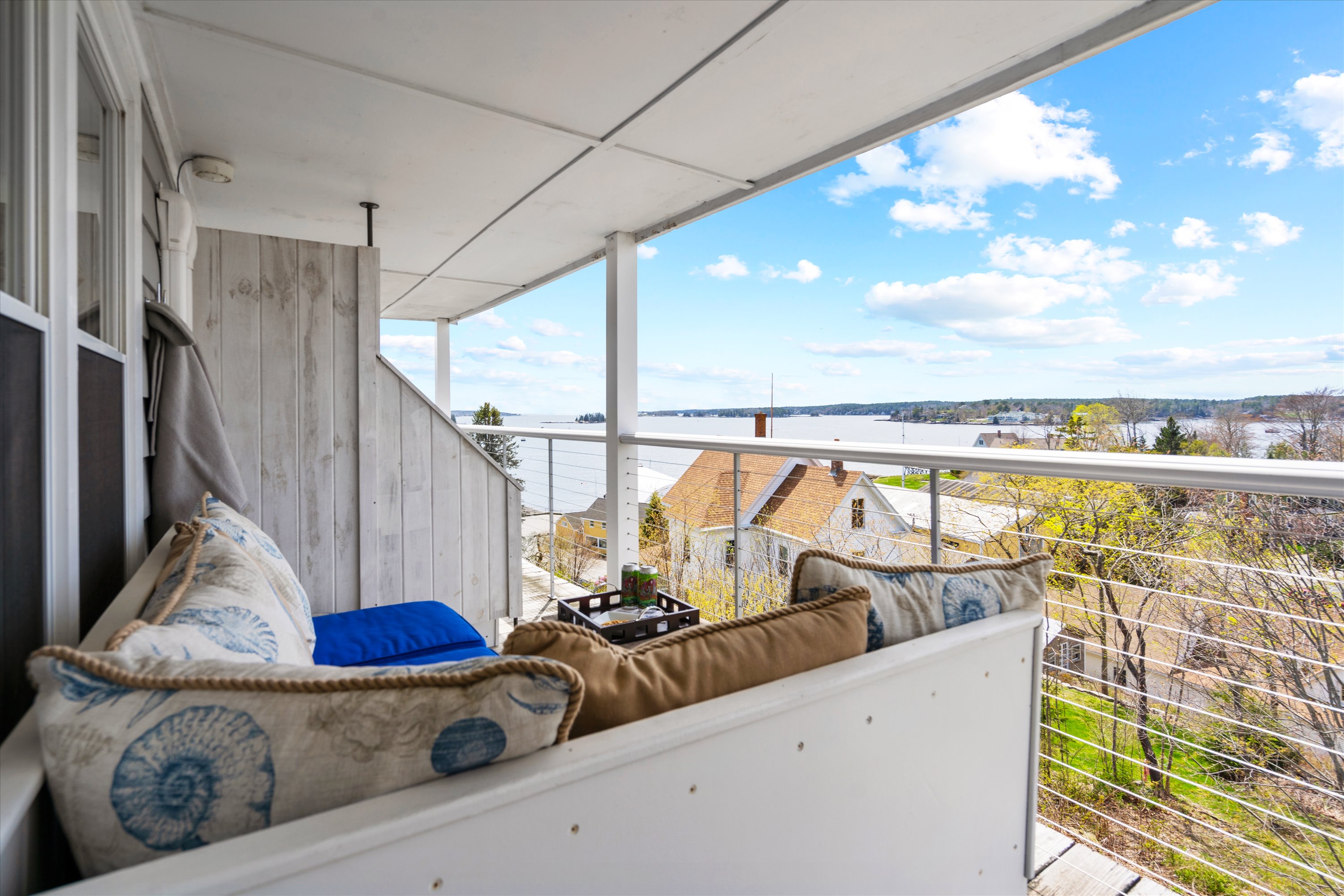 Topside Inn - A Boothbay Harbor Boutique Hotel in Maine