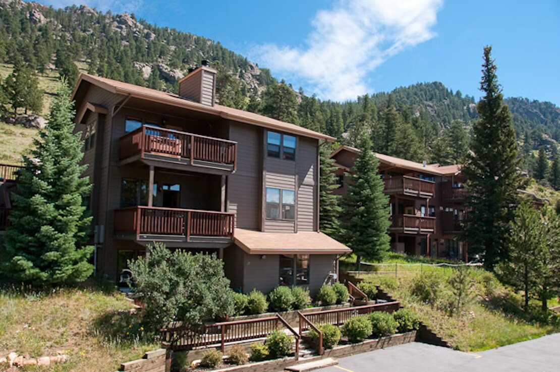Wildwood Inn-2801 Fall River Rd,Estes Park,Colorado 80517