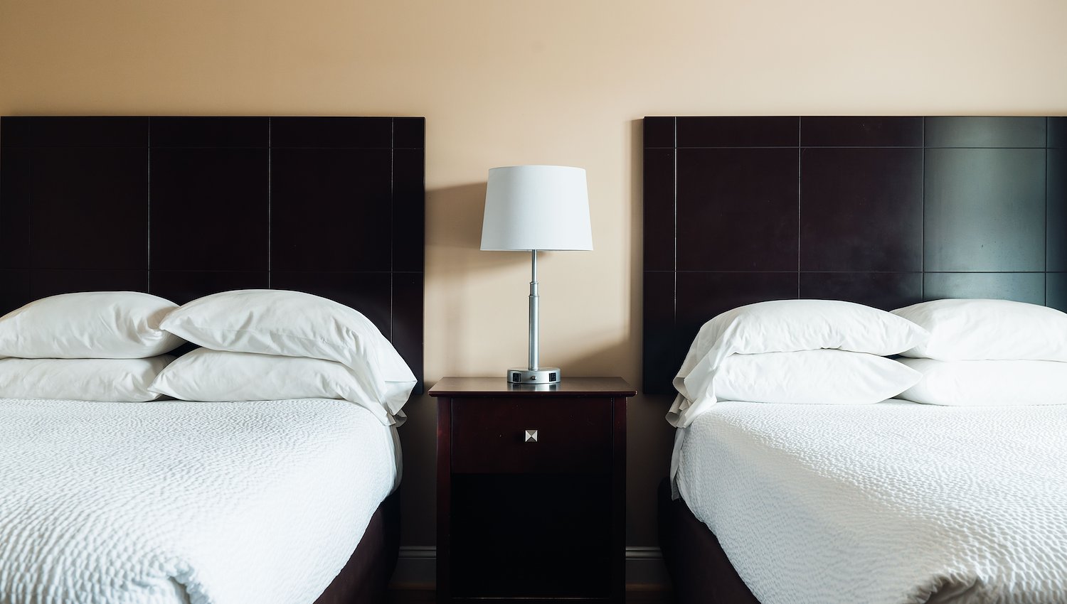 Guest Rooms at Yankee Clipper Motel, Belfast, ME