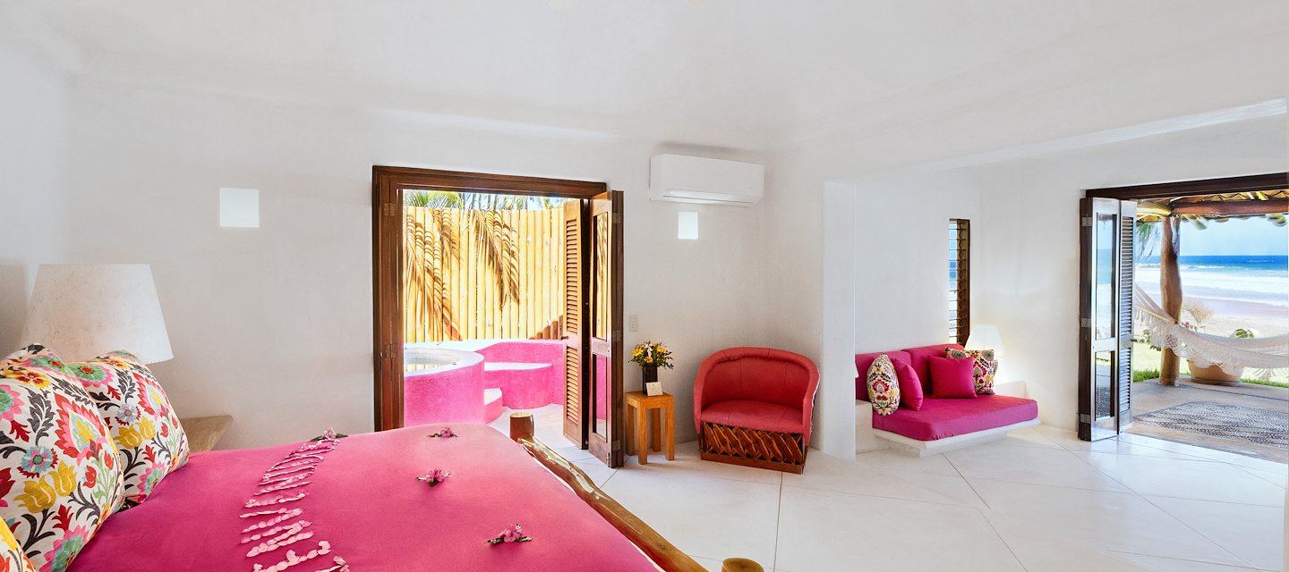 Ocean Front - Master Suite Domo Master - Luxury oceanfront Master Suite in Costalegre Jalisco
