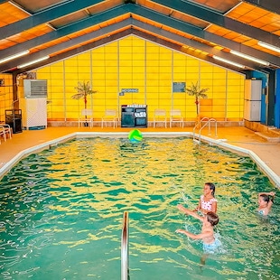 Kids Enjoying Swimming Pool at Ashworth Hotel, New Hampshire