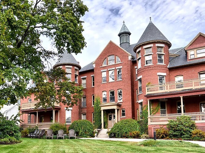 The Centennial Hotel