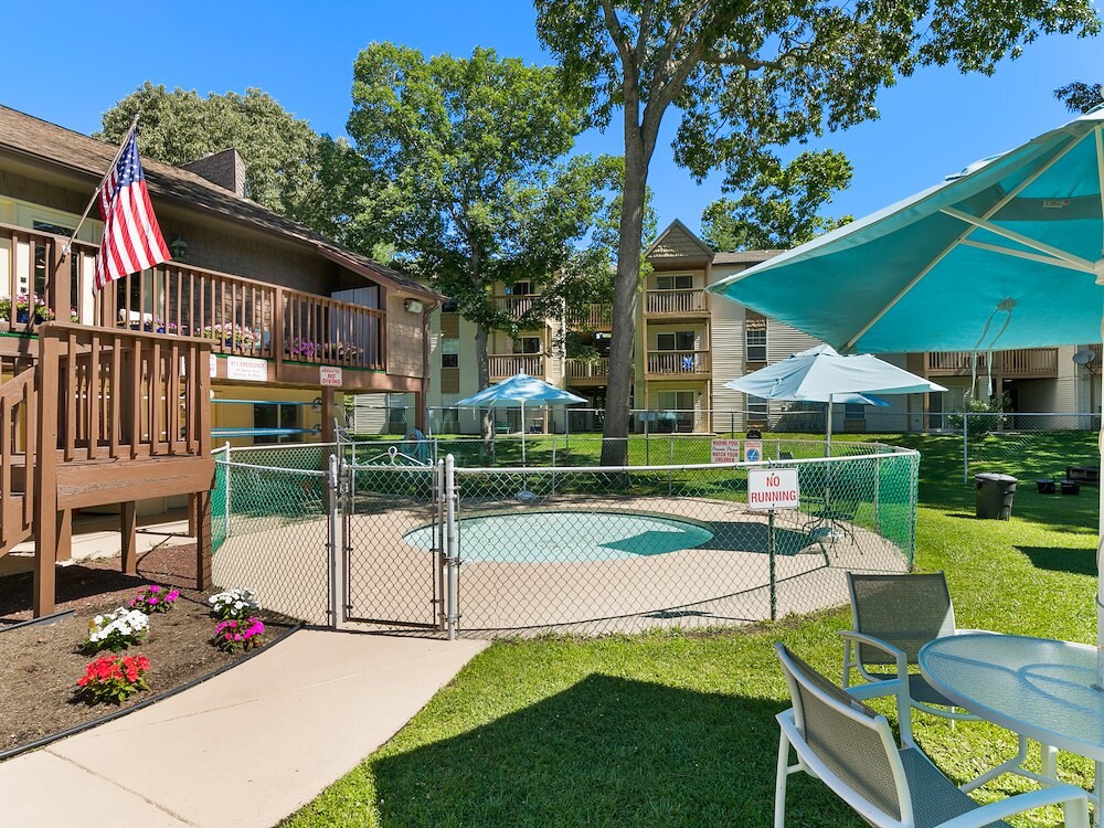 Seasonal wading pool at California Apartments, offering a fun and refreshing outdoor space for residents to enjoy during the warmer months.