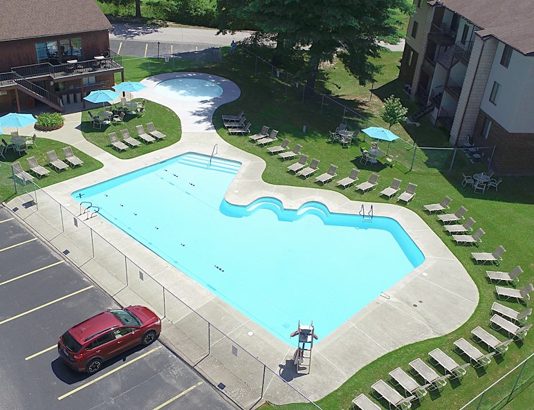 Aerial view of the pool at Country Club Apartments in Huntington, WV