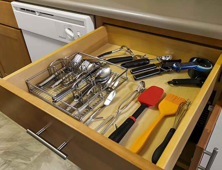 Furniture of Country Club Apartments at Manor Communities, HuntingtonWest Virginia Kitchen Supplies