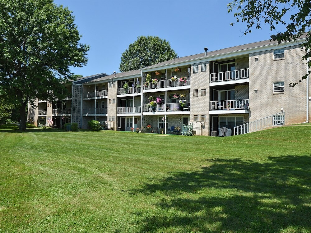 Each apartment at Grampian Hills Apartments features a spacious covered patio or balcony, providing a comfortable outdoor space to relax and enjoy the surroundings.